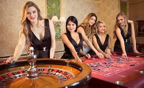 Game bài và game slot hấp dẫn tại ddxsmb